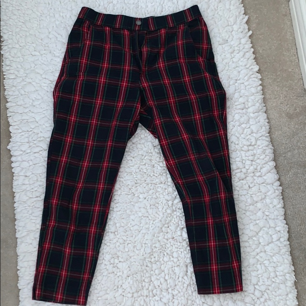 Plaid pants, in new condition